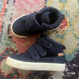 Old navy sneakers blue size 7 Kids Shoes